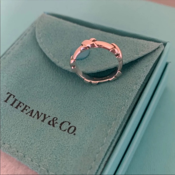 ✨ Sold ✨ Tiffany & Co. X Ring - Size 6 - Picture 6 of 7